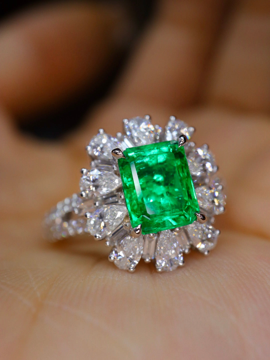 Panjshir Emerald Ring - High-Quality Jewelry Piece