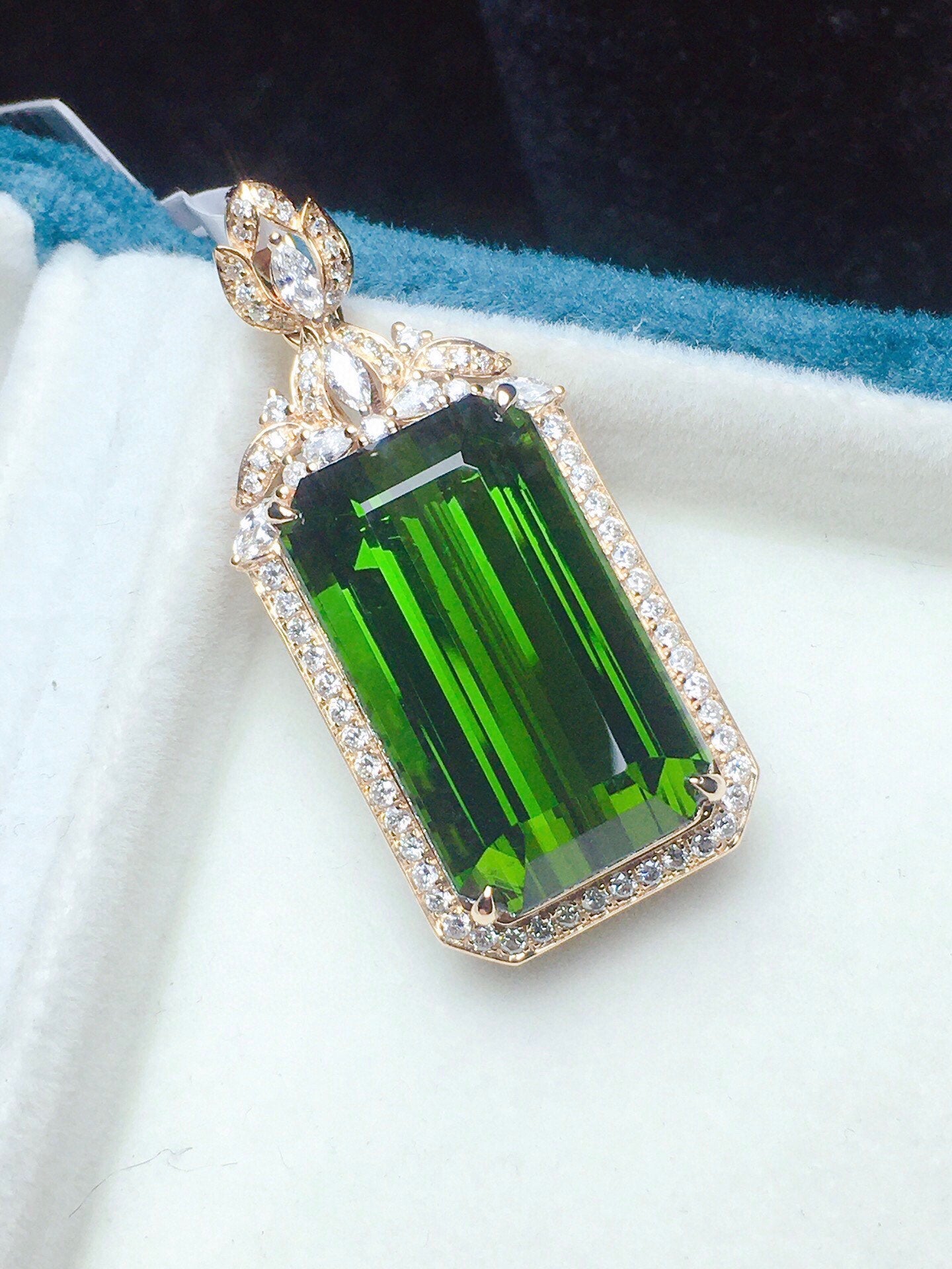 Exquisite High-End Custom Jewelry: 18K Gold Natural Large Carat Tourmaline Pendant