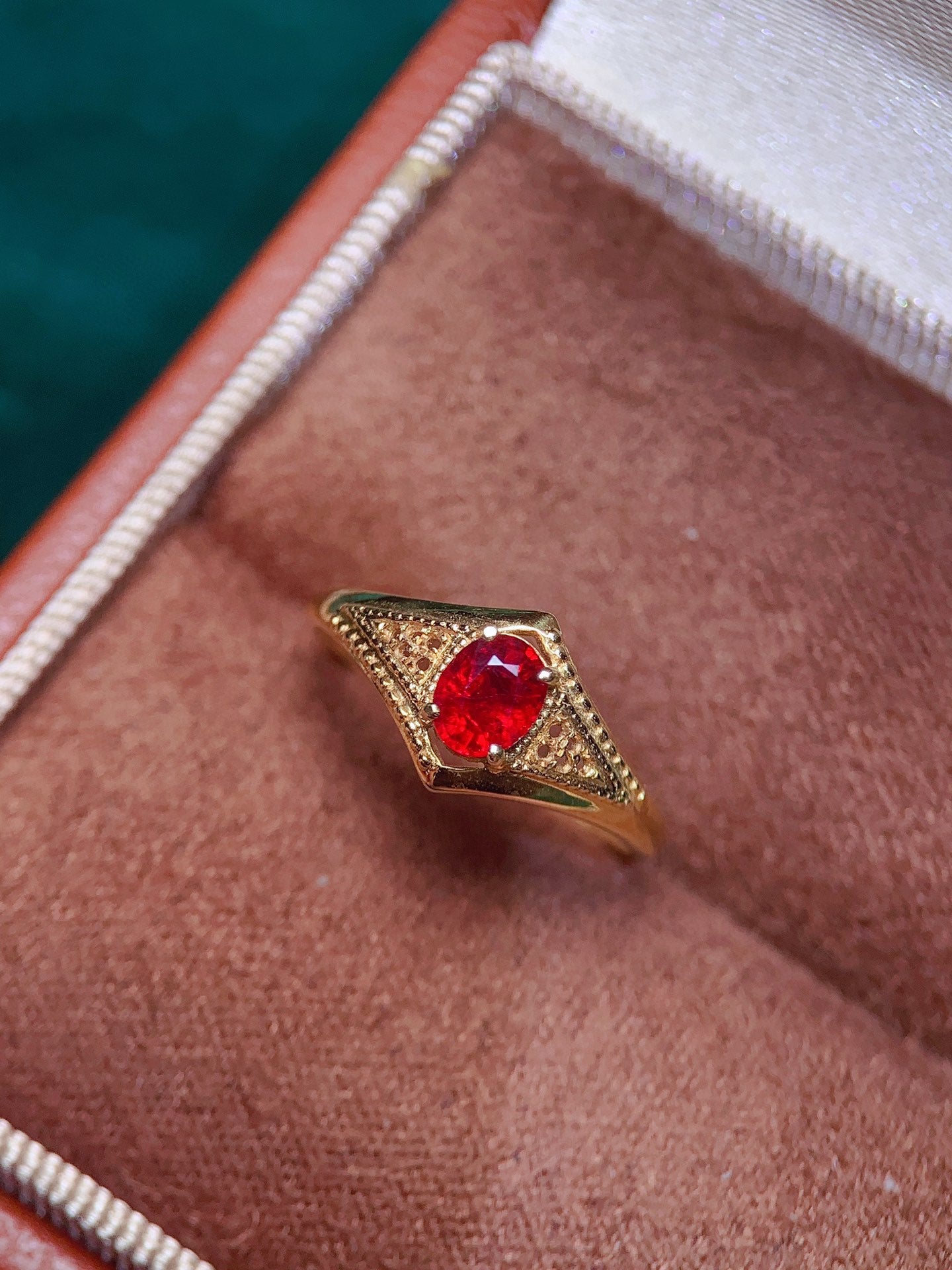 Natural Ruby Ring - A Touch of Luxury and Vintage Elegance