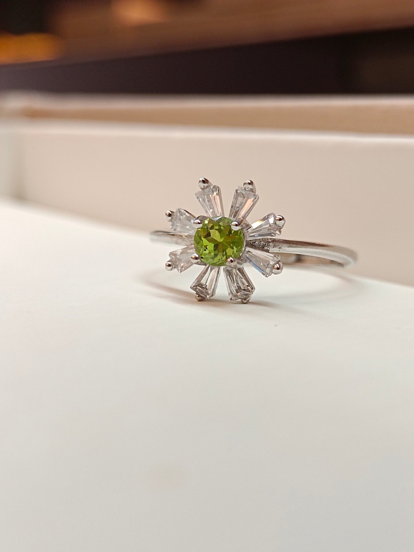 S925 Silver Embedded Peridot Sunflower Ring - Summer Essence Jewelry