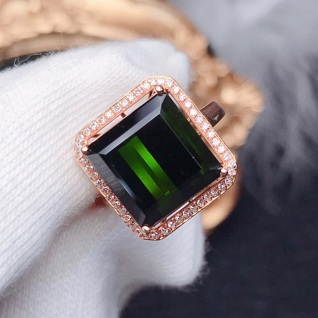 Exquisite Natural Tourmaline Ring - A Must-Have Jewelry Piece