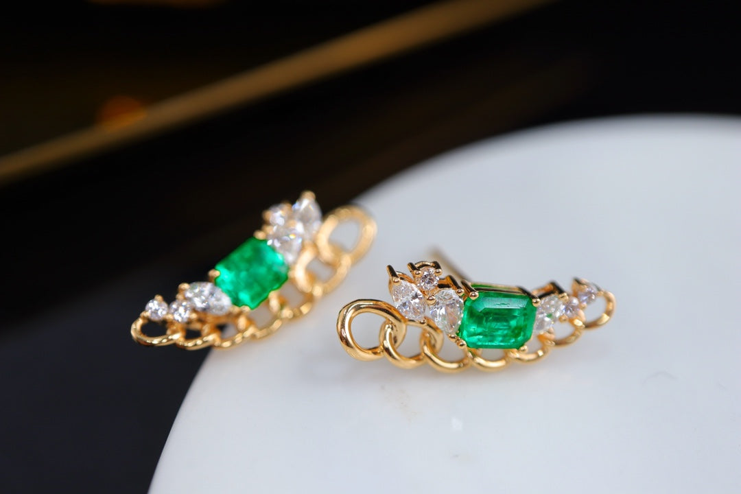 Light Luxury Design Emerald Earrings - A Must-Have Jewelry Piece