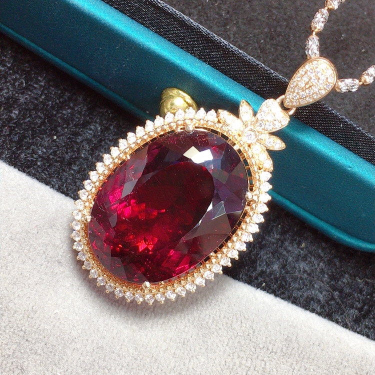 Exquisite Collectible Large Carat Bixbite Tourmaline Pendant - Jewelry for Elegance