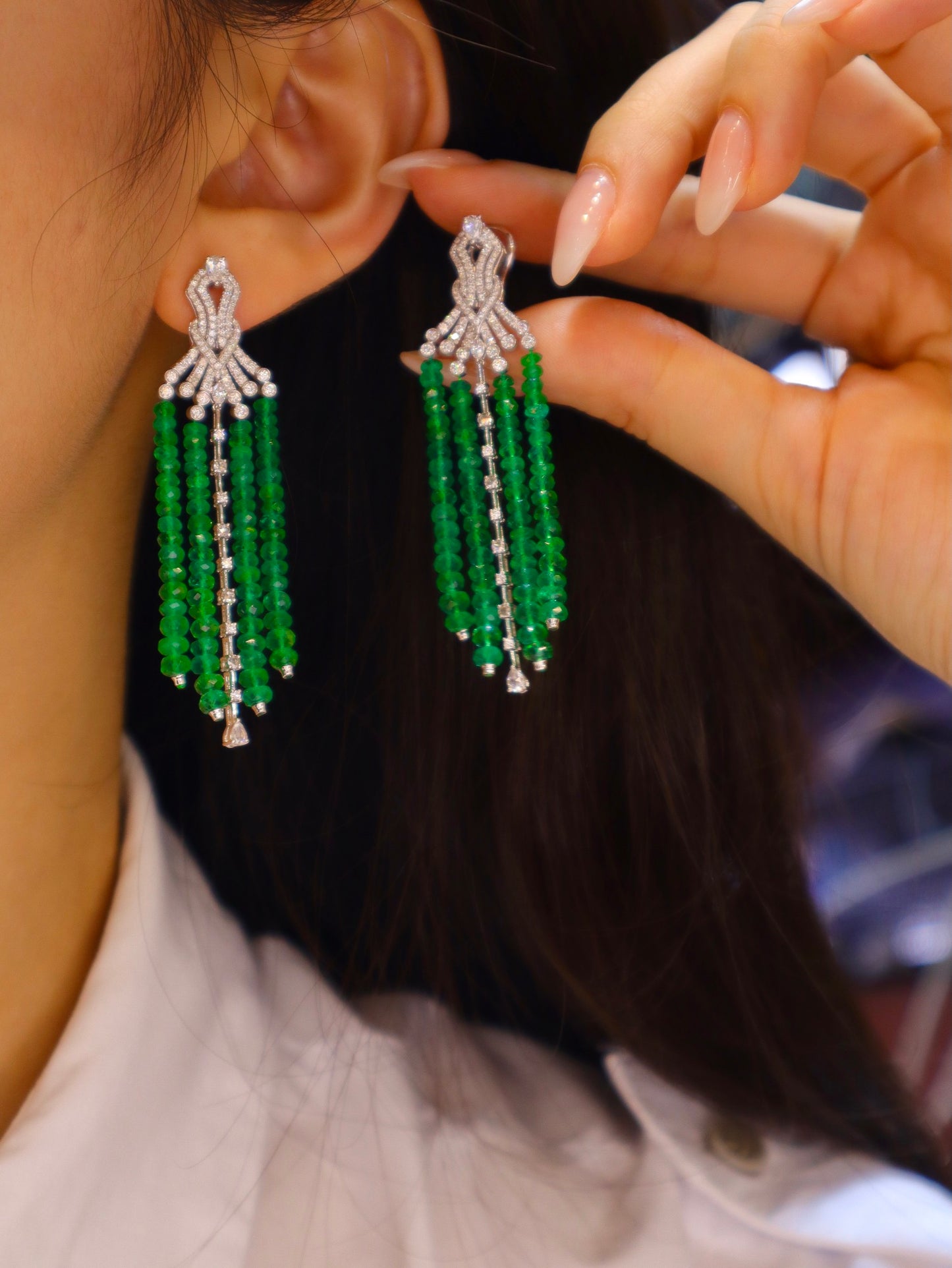 Emerald Green Jewelry: New Arrival Earrings with Exquisite Atmosphere