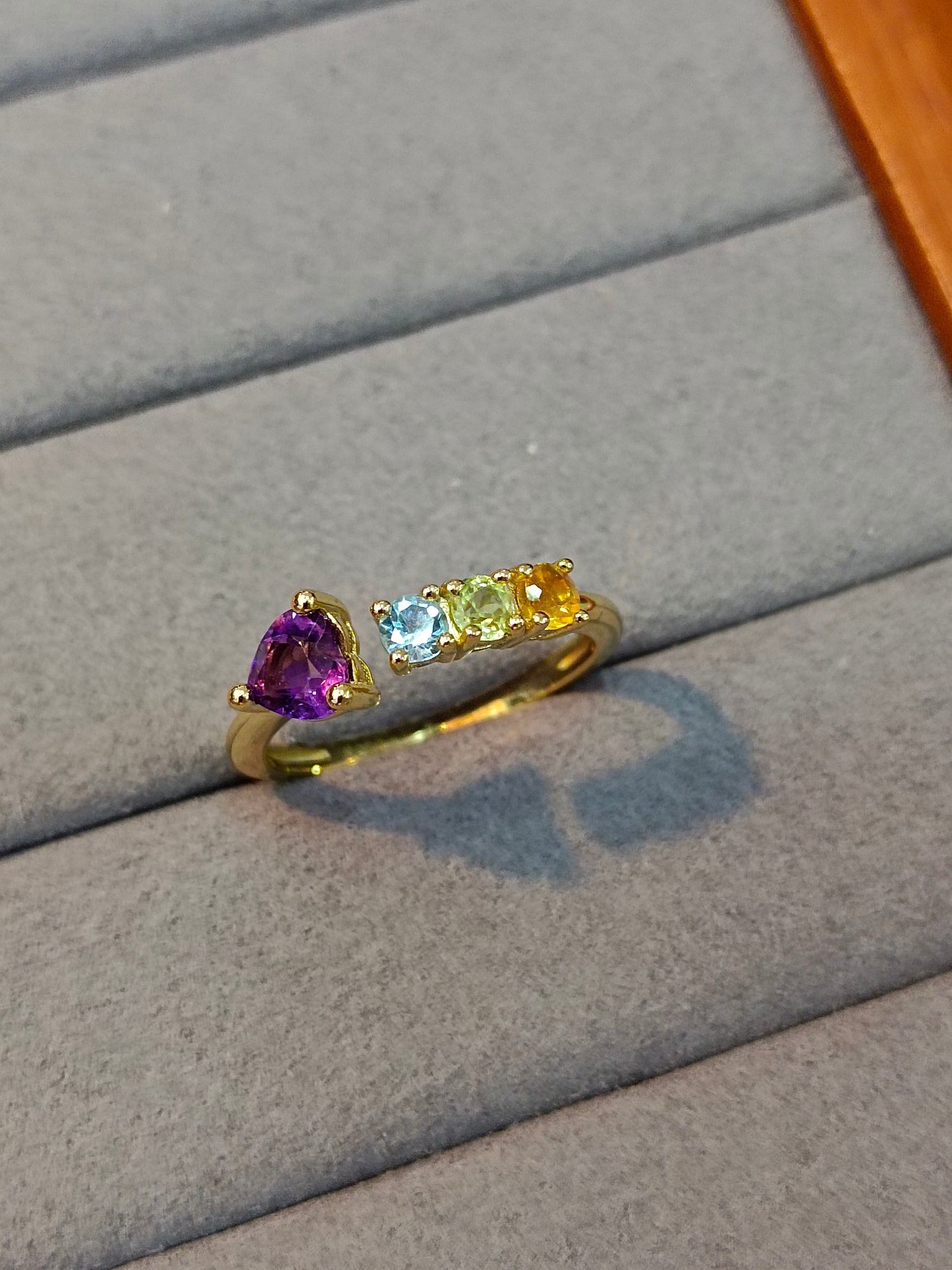 S925 Sterling Silver Heart-Shaped Amethyst Multi-Gem Ring with 18K Gold Craftsmanship