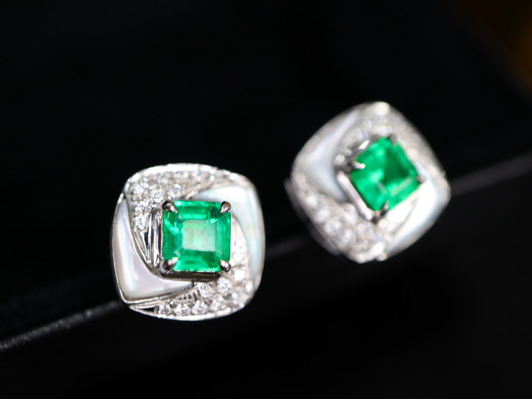 Panjshir Emerald Earrings - Versatile Light Luxury Jewelry