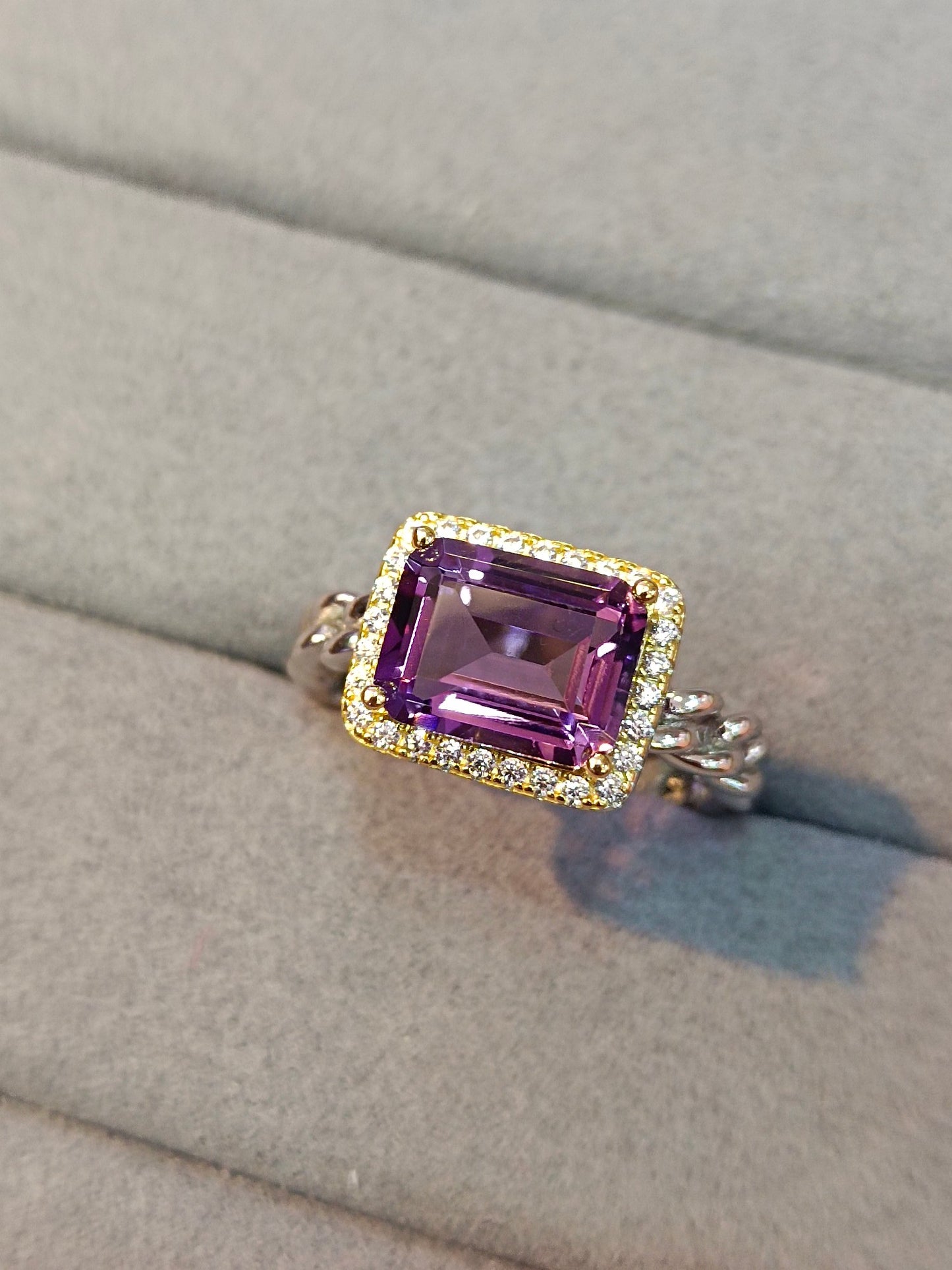 Cincin Amethyst Ungu S925 Sterling Silver yang Elegan - Barang Kemas untuknya