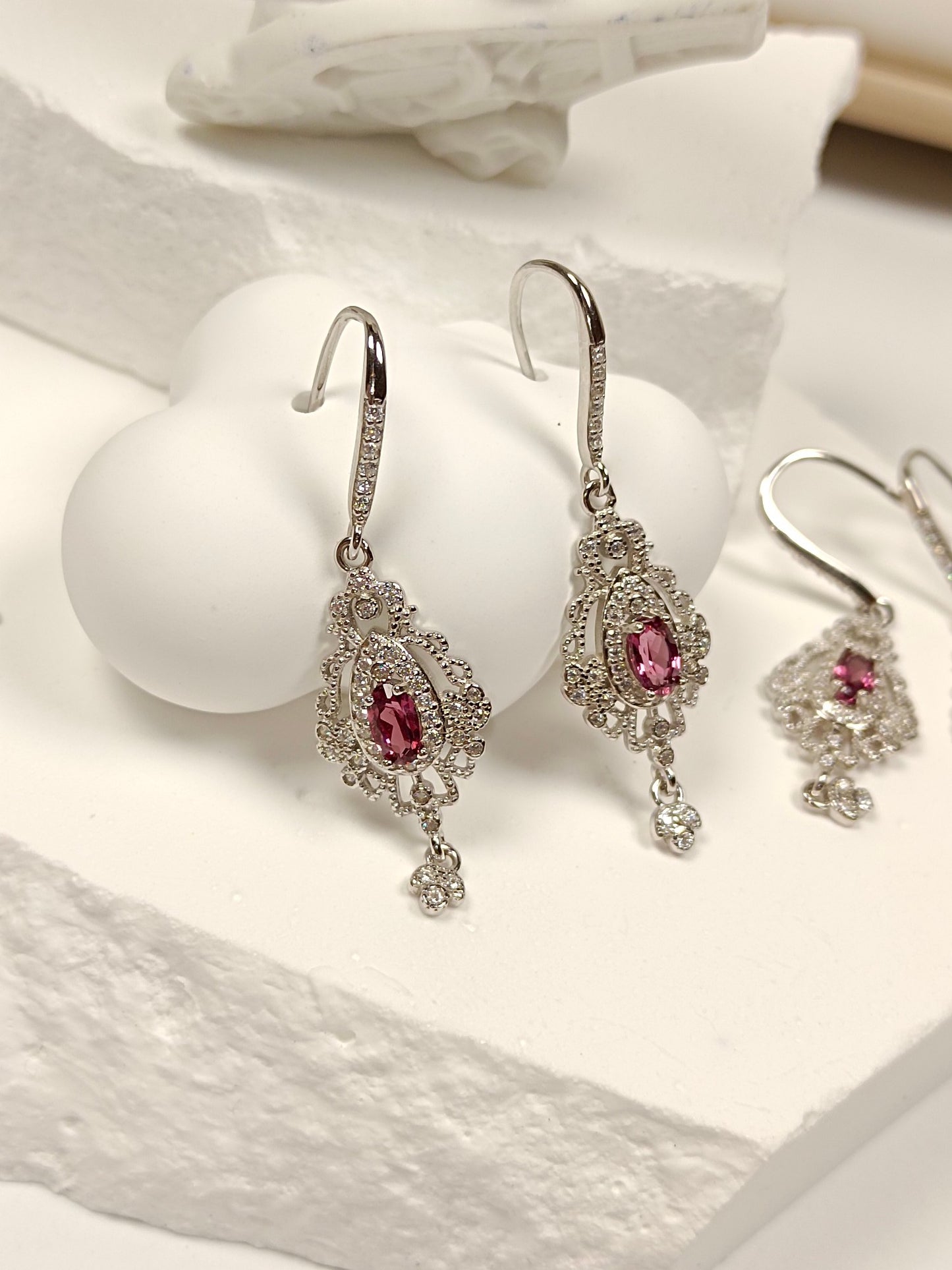 Vintage Style S925 Silver Embedded Purple Garnet Earrings - Jewelry for Elegance