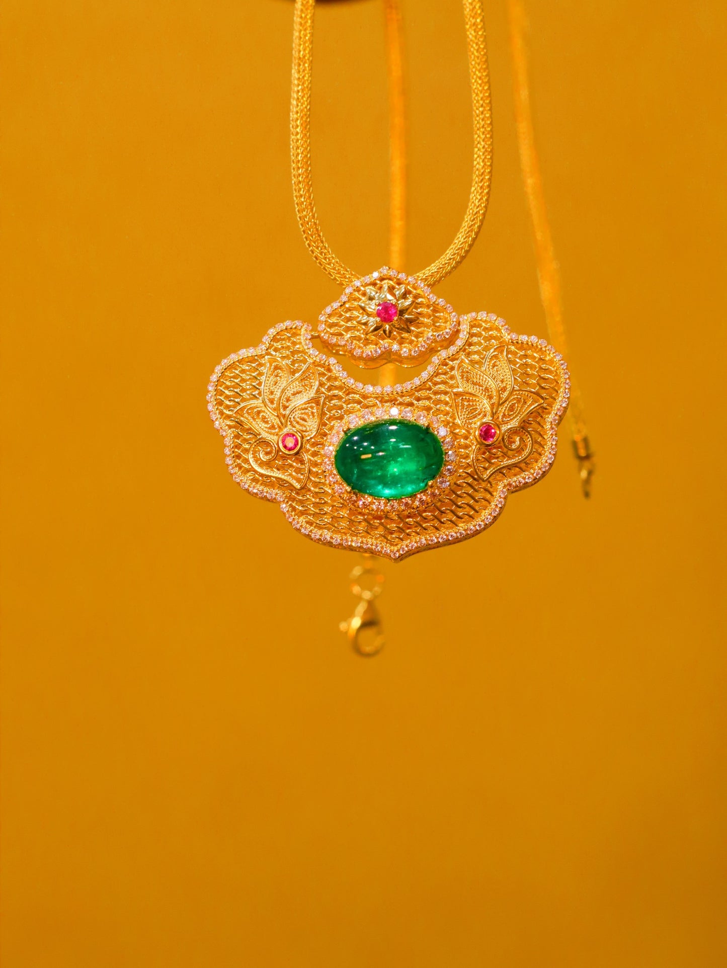 Ruyi Safety Lock Pendant - Emerald Charm Jewelry