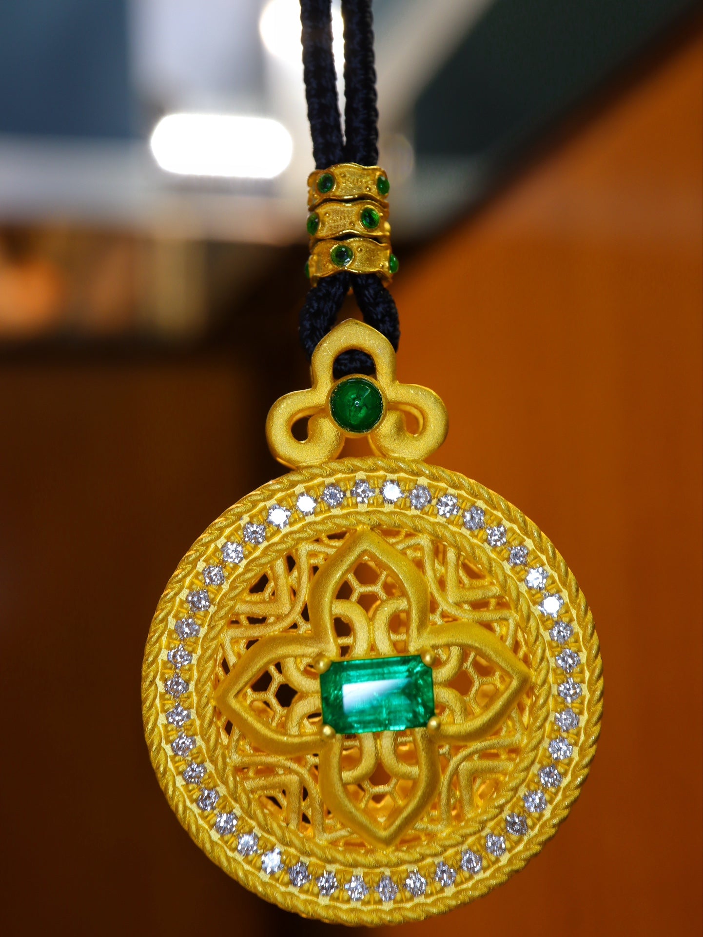 24k Gold Emerald Pendant - High-Quality Jewelry