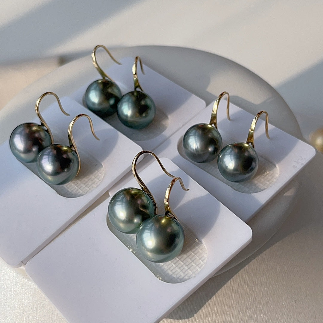 Luxury 18K Gold Tahitian Black Pearl Earrings - High-Quality Jewelry