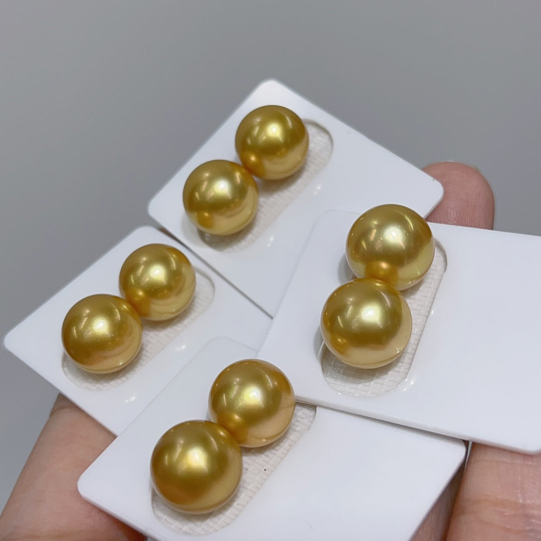 Luxe 11-12 mm Zuidzee gouden pareloorbellen in 18K goud