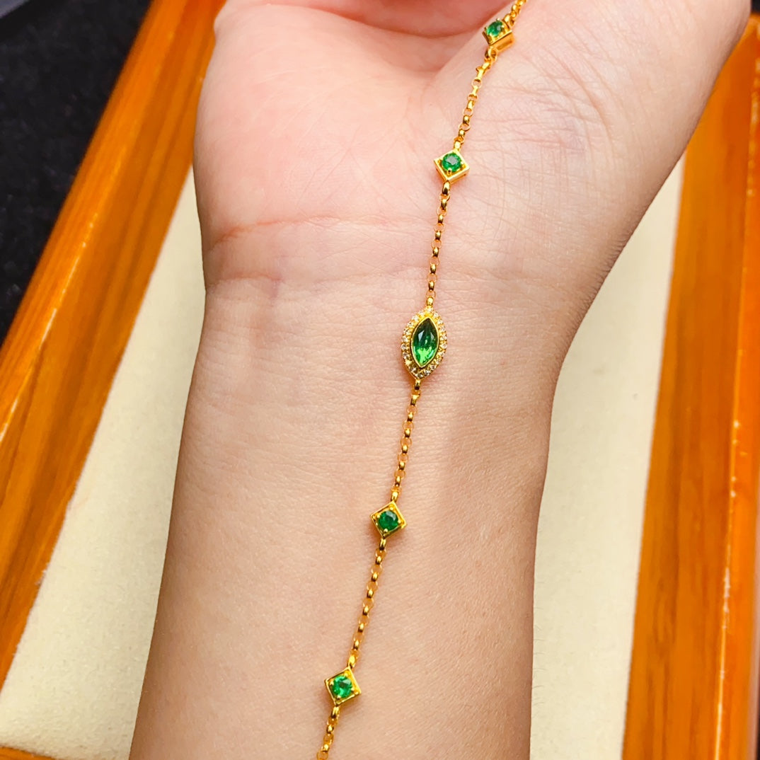 Elegant Autumn's Choice: Emerald Bracelet - A Touch of Luxury Jewelry