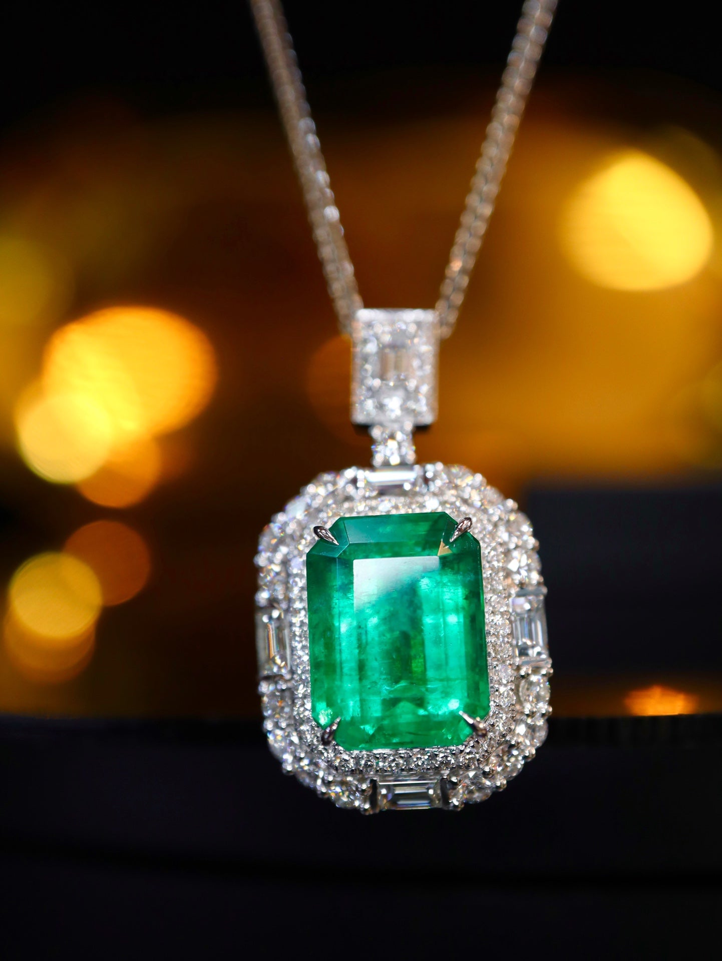 Emerald Pendant Jewelry: Vivid Green Glassy Gemstone with Diamonds