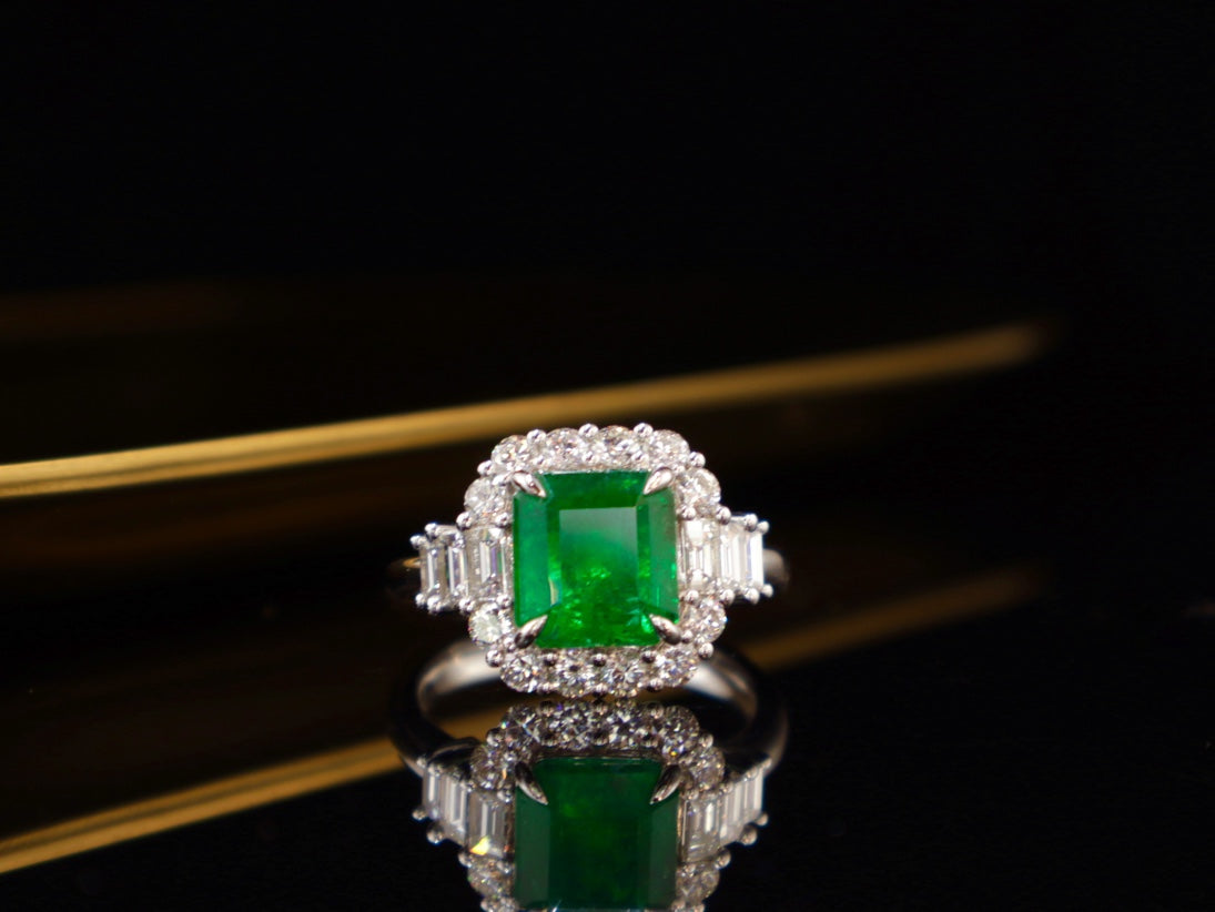 Bague émeraude - Bijoux en pierres précieuses vitreuses vert vif à haute saturation