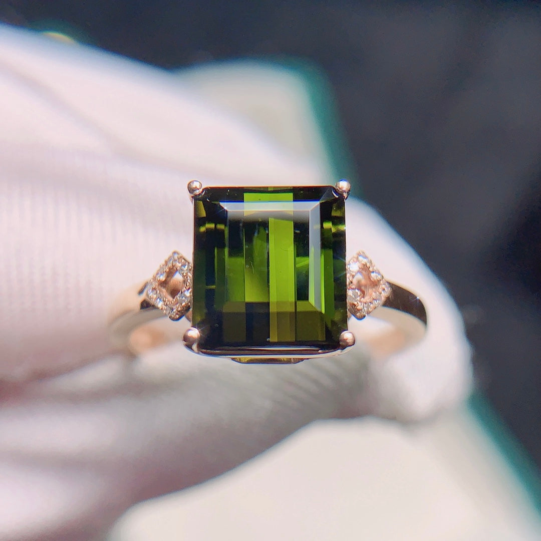 18K Gold Green Tourmaline Ring with South African Diamonds - Exquisite Jewelry