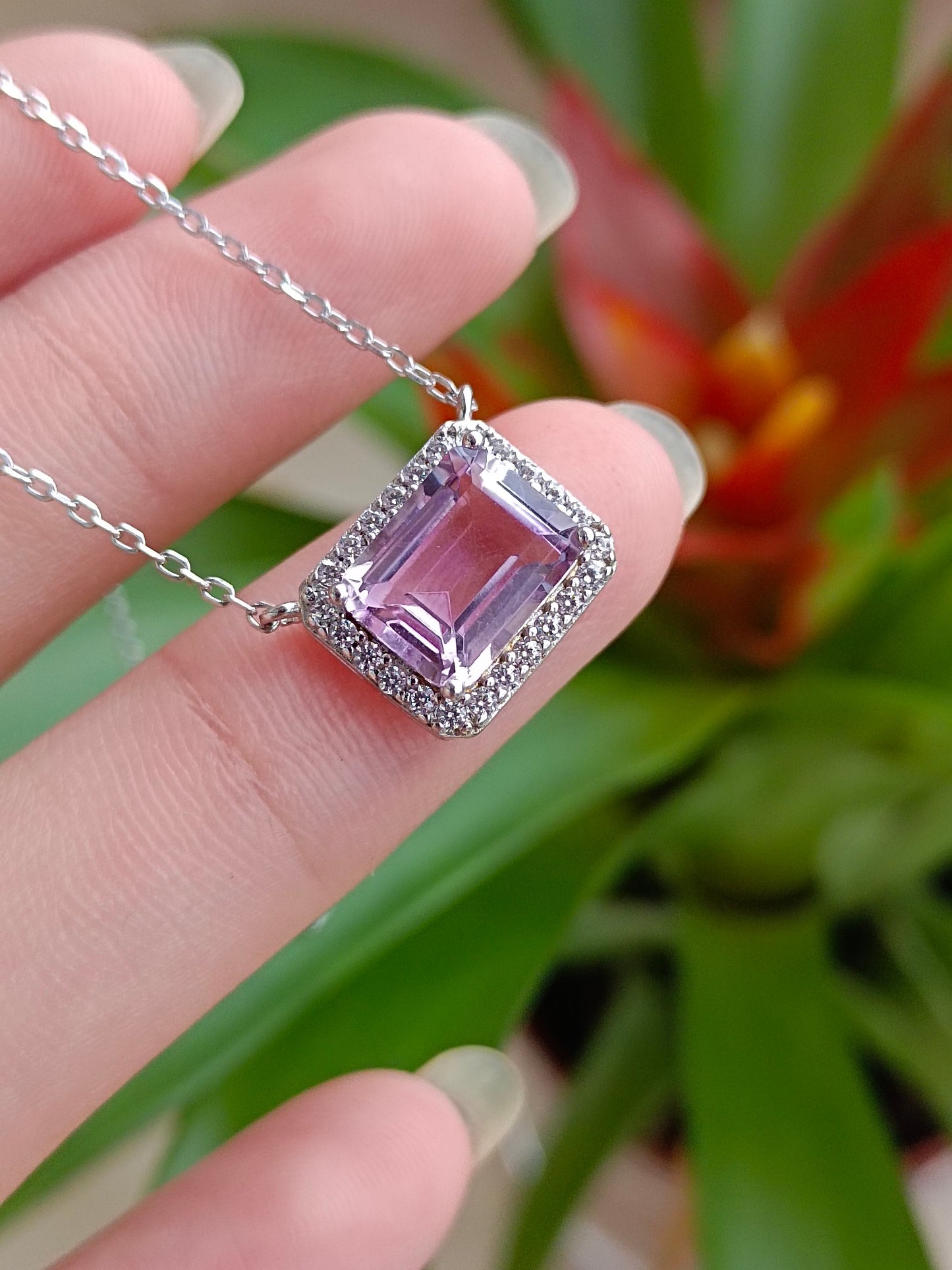 Kalung Amethyst Lavender Asli - Perhiasan Elegan dan Minimalis