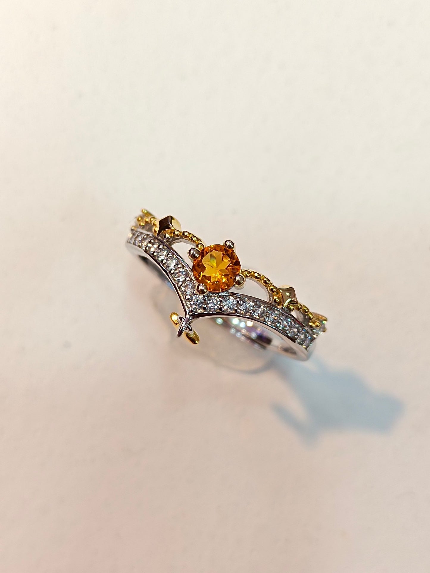 Elegante anello con stella in cristallo giallo in argento sterling S925 - Gioielleria raffinata