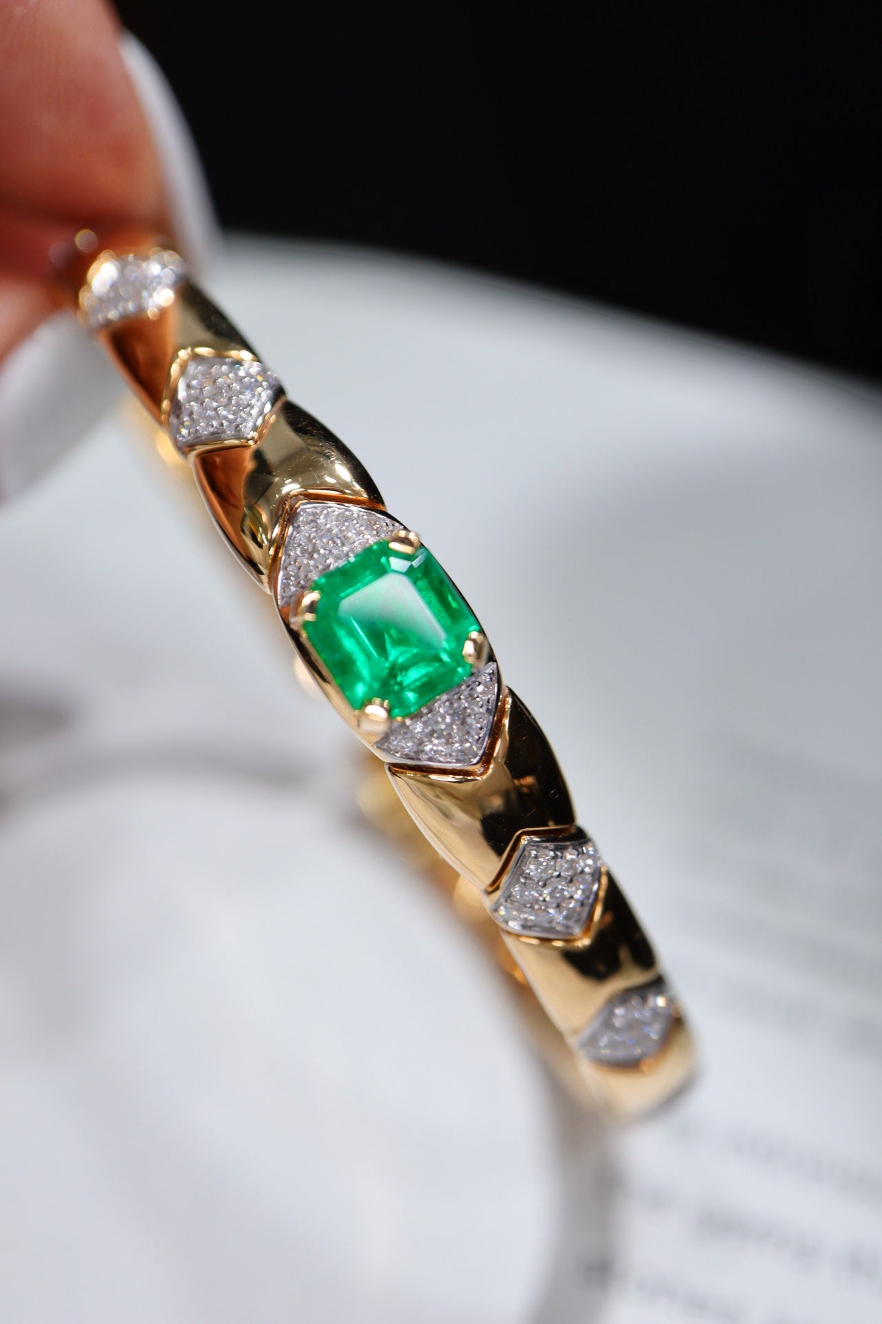 Panjshir Emerald Fashion Bracelet - High-End Jewelry Piece