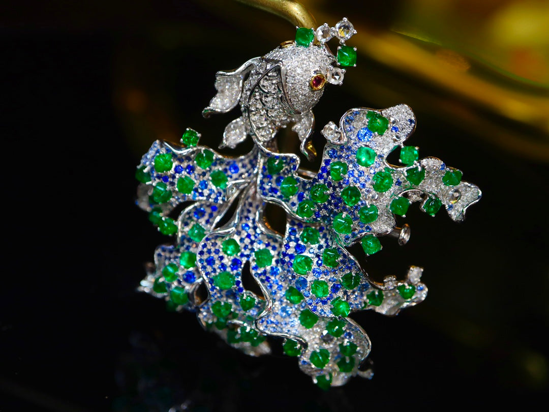 Emerald "Lucky Koi" Brooch/Pendant Dual-Use Jewelry - A Symbol of Prosperity and Wealth