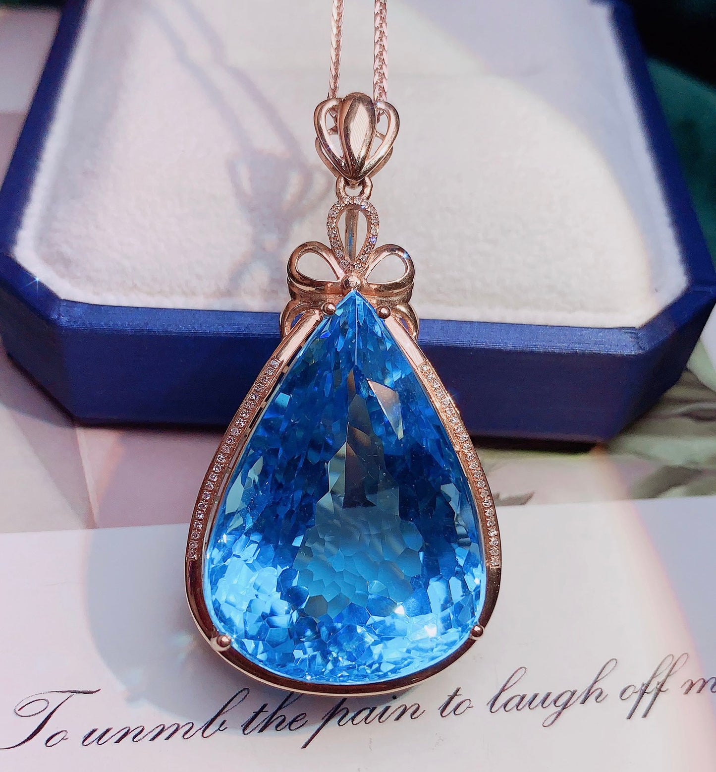 Exquisite Collector's Grade Topaz Pendant Jewelry