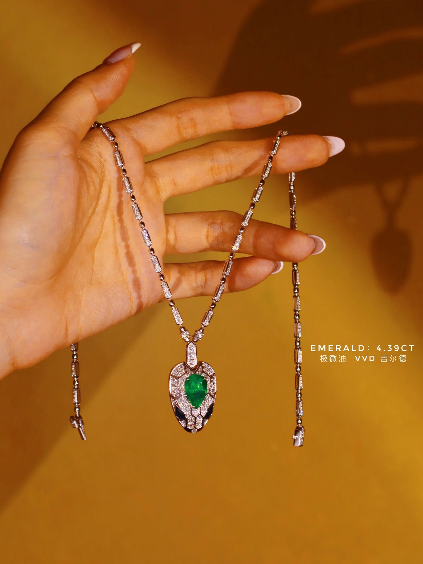 Serpentine Elegance: Emerald and Diamond Necklace Jewelry