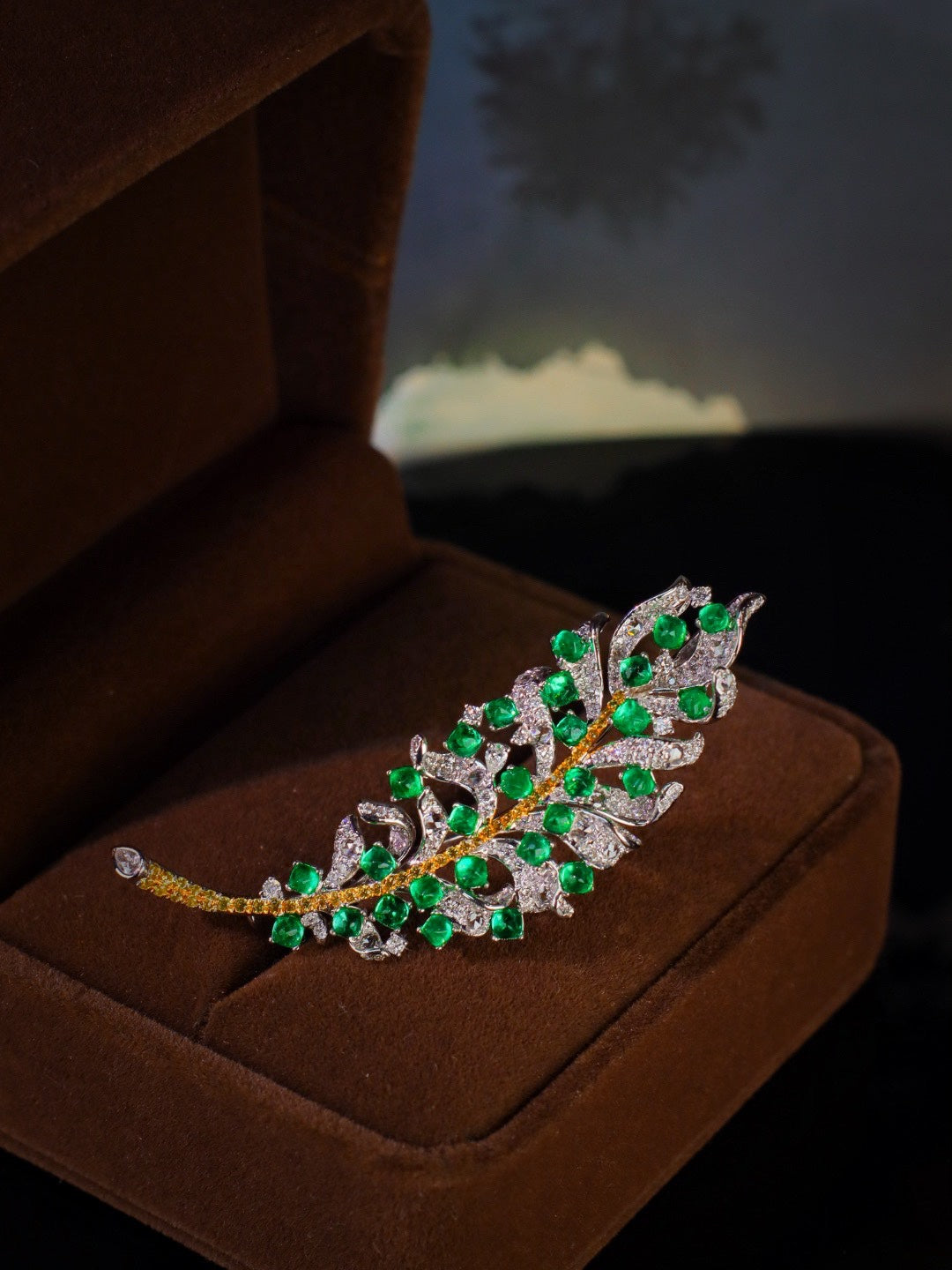 New Arrival: Exquisite Artistry Jewelry - Emerald Brooch/Pendant