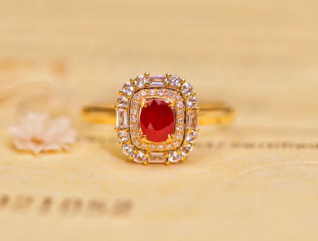 Luxury Jewelry: 18K Gold Ruby Ring with Diamond Accents