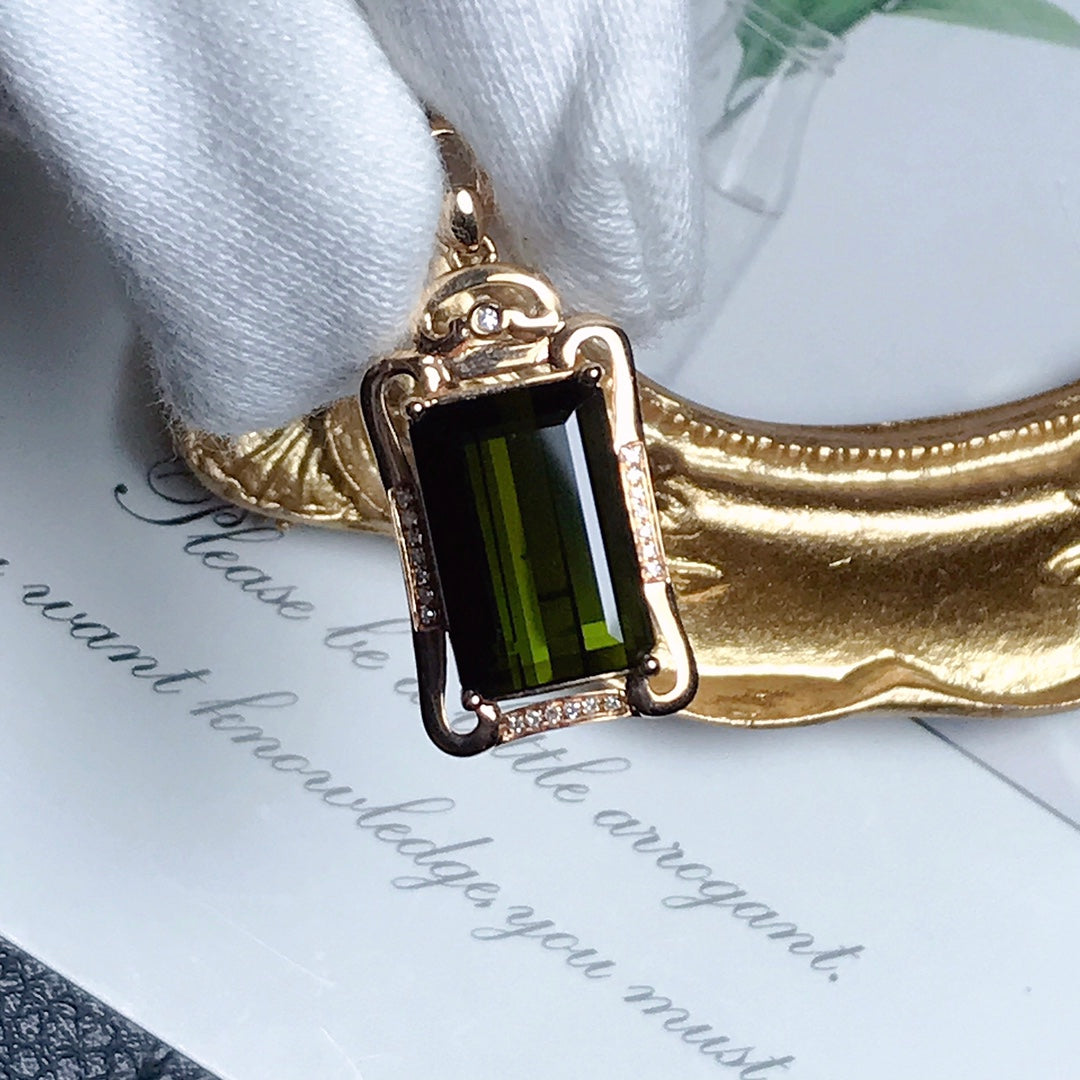 Natural Tourmaline Pendant - Exquisite Jewelry for Elegance