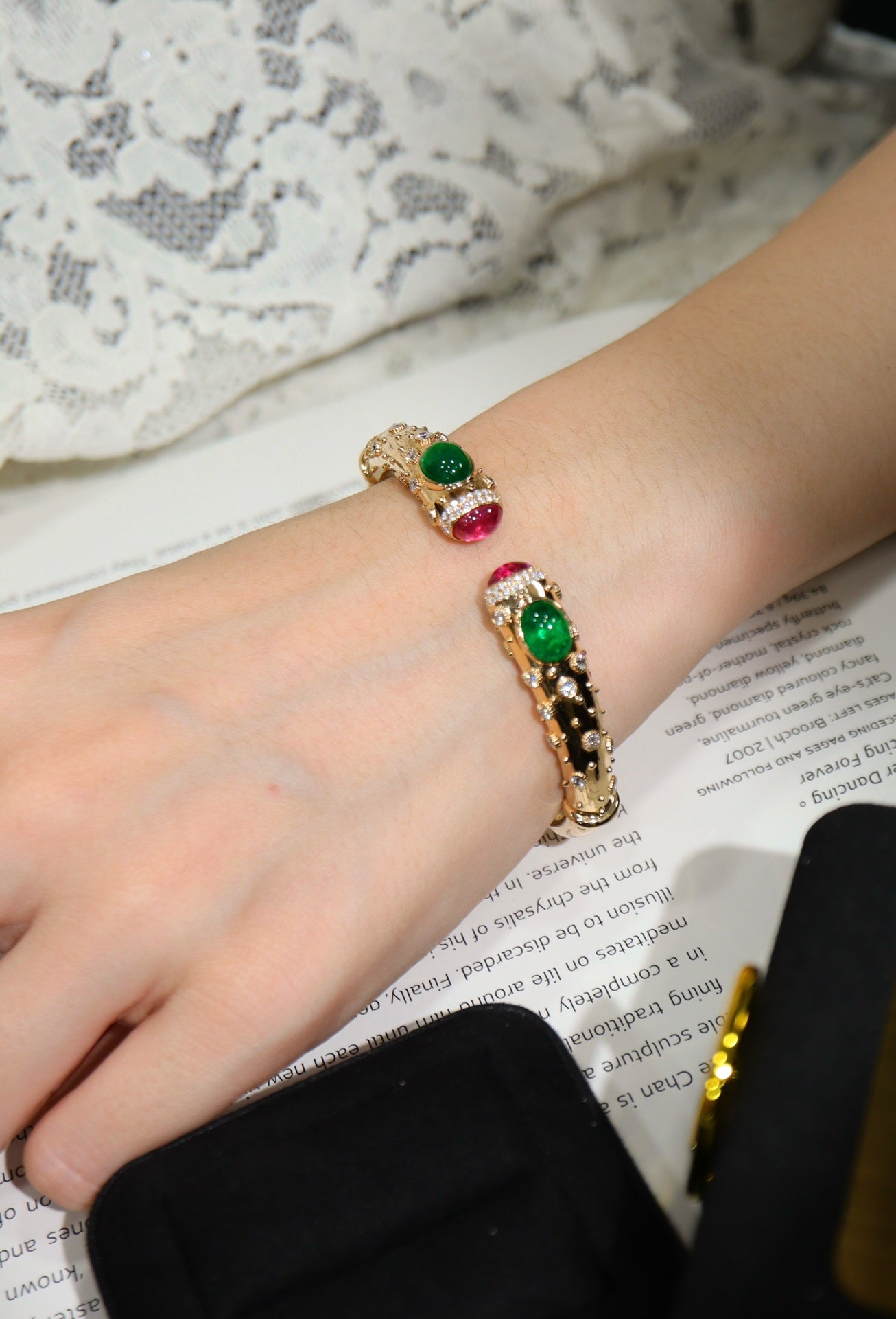 Luxurious Emerald and Pink Sapphire Bracelet | Exclusive Jewelry