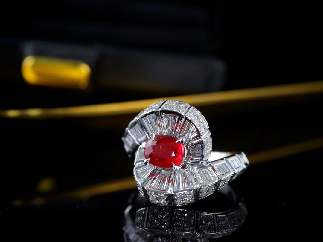 Anillo de rubí de sangre de paloma - pieza de joyería de lujo