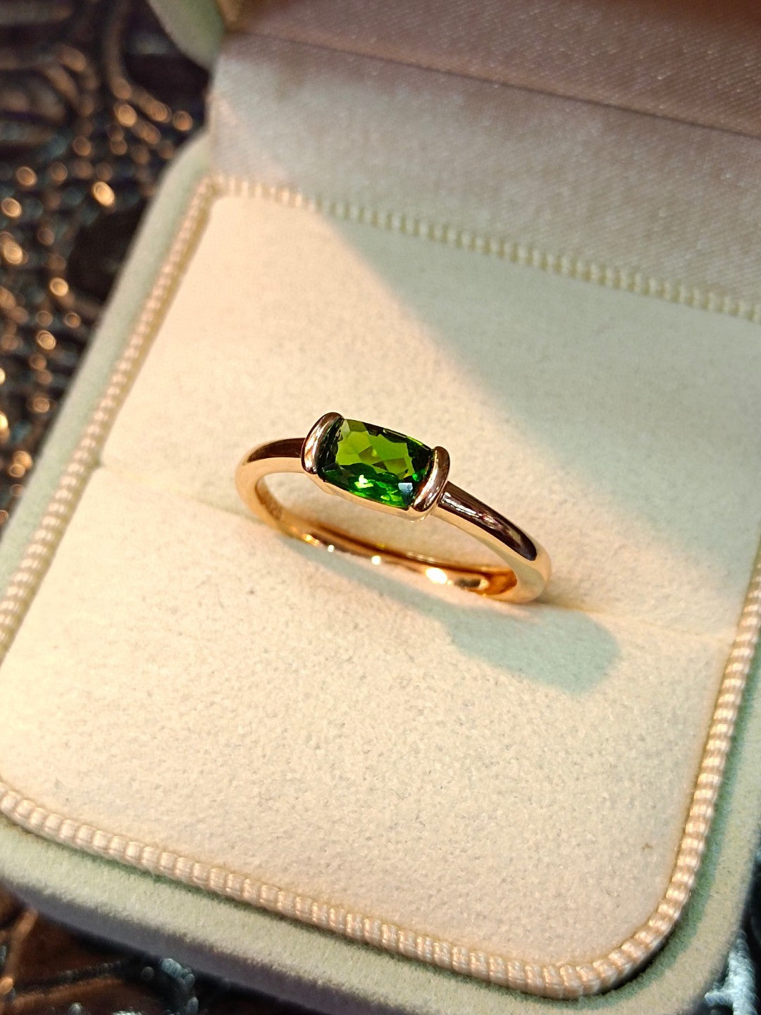 Minimalist Elegance: Natural Diopside Ring in Jewelry Collection