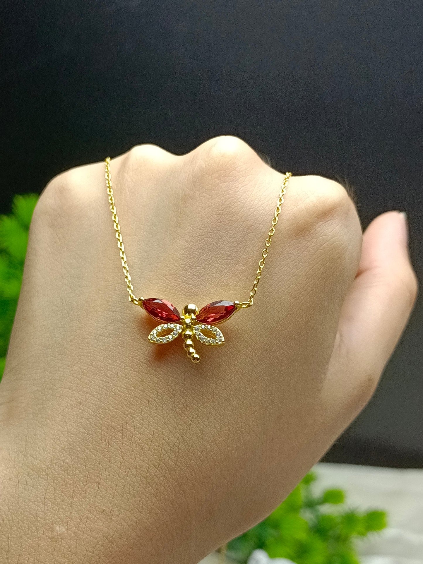 S925 Sterling-hopeagranaatti "Dragonfly" -kaulakoru - Ylelliset minimalistiset korut