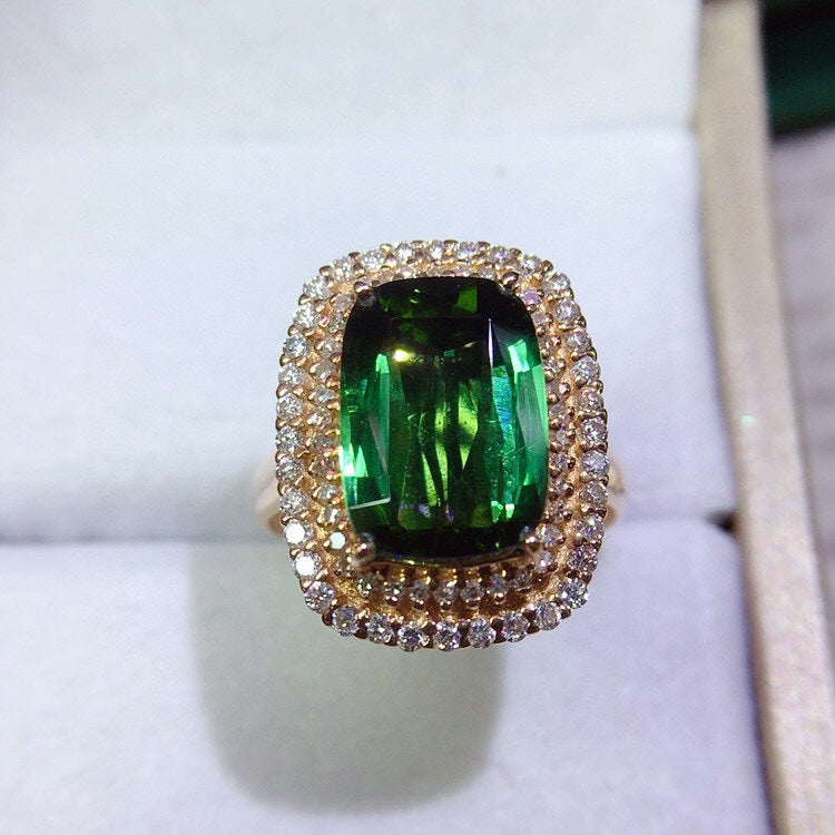 Luxury Jewelry: Exquisite Tourmaline Ring with Diamond Accents