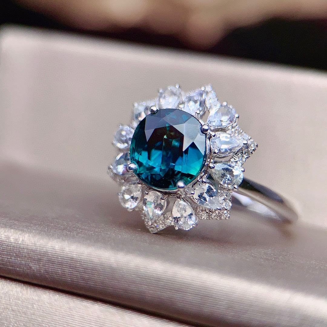 Luxury Unheated Sapphire Ring - Exquisite Jewelry Piece