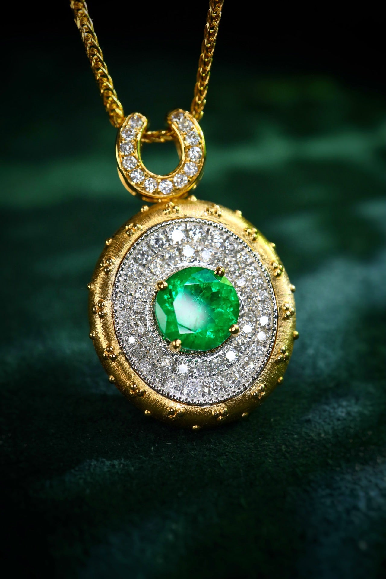 Panjshir Emerald Pendant: A Luxurious Jewelry Piece