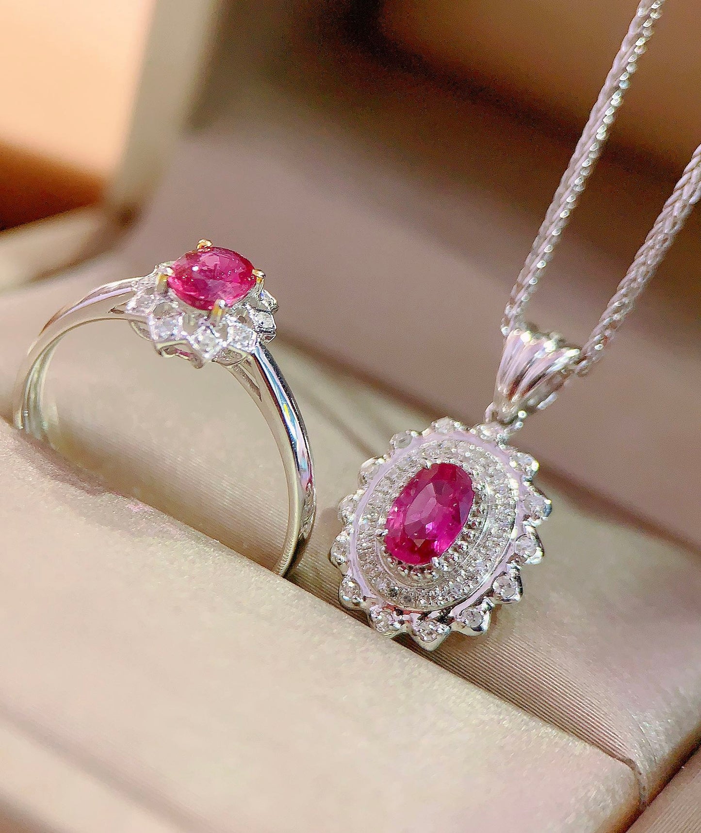 Exquisite 18K Gold Ruby and Diamond Jewelry Set (Chain Not Included)