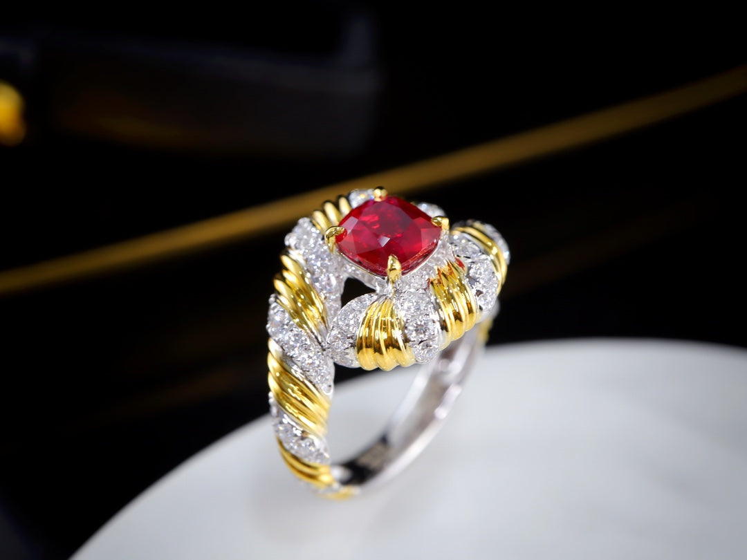 Exquise Pigeon's Blood Ruby Ring - Een modieus sieradenwonder