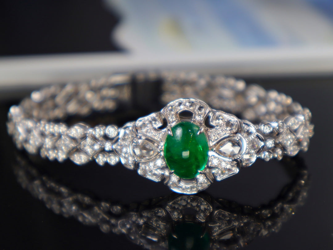 Vivid Green Emerald Bracelet with Diamond Accents - Luxury Jewelry