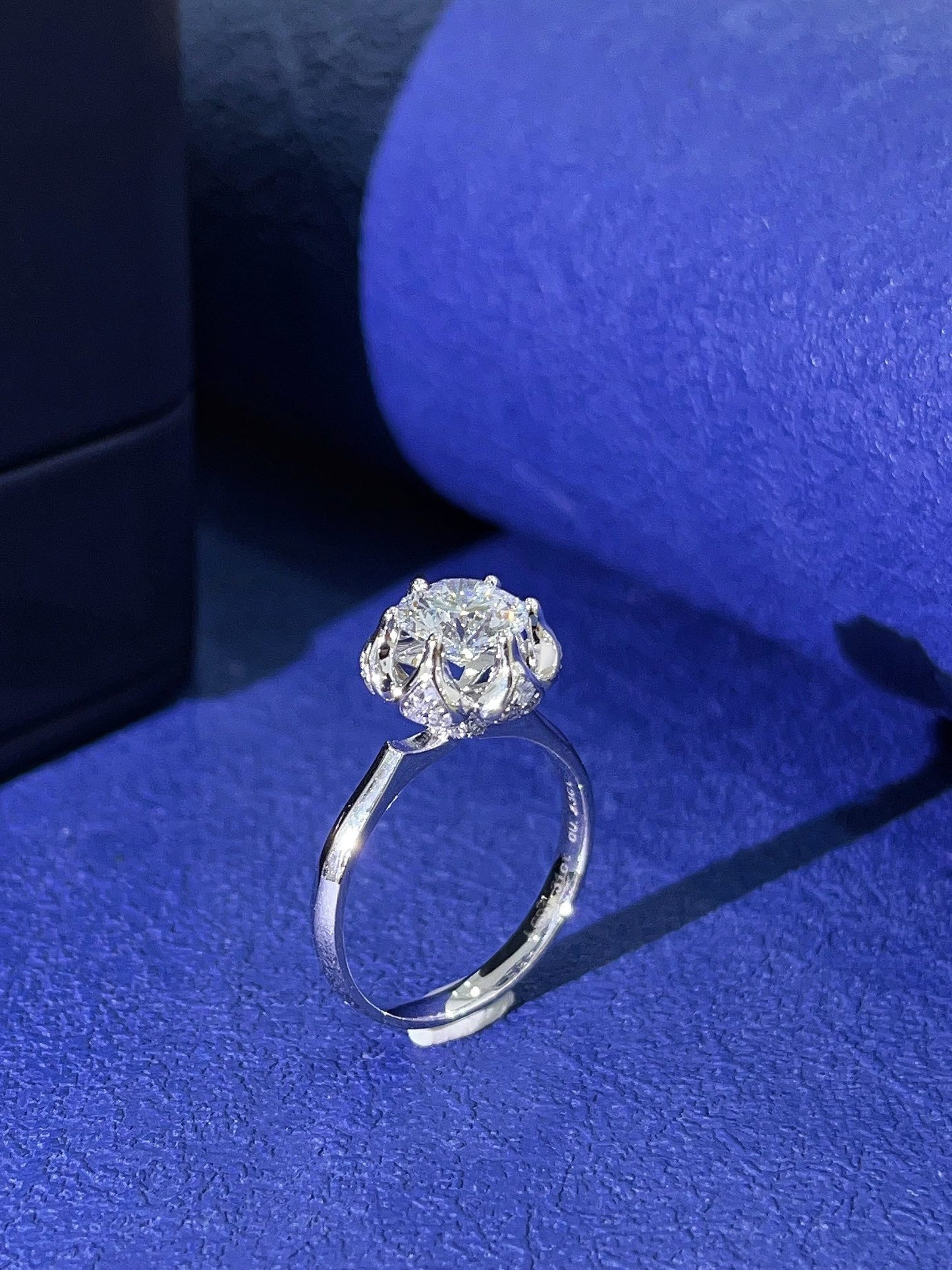 18K Cultured Diamond IGI Flower Head Solitaire Ring - Fine Jewelry