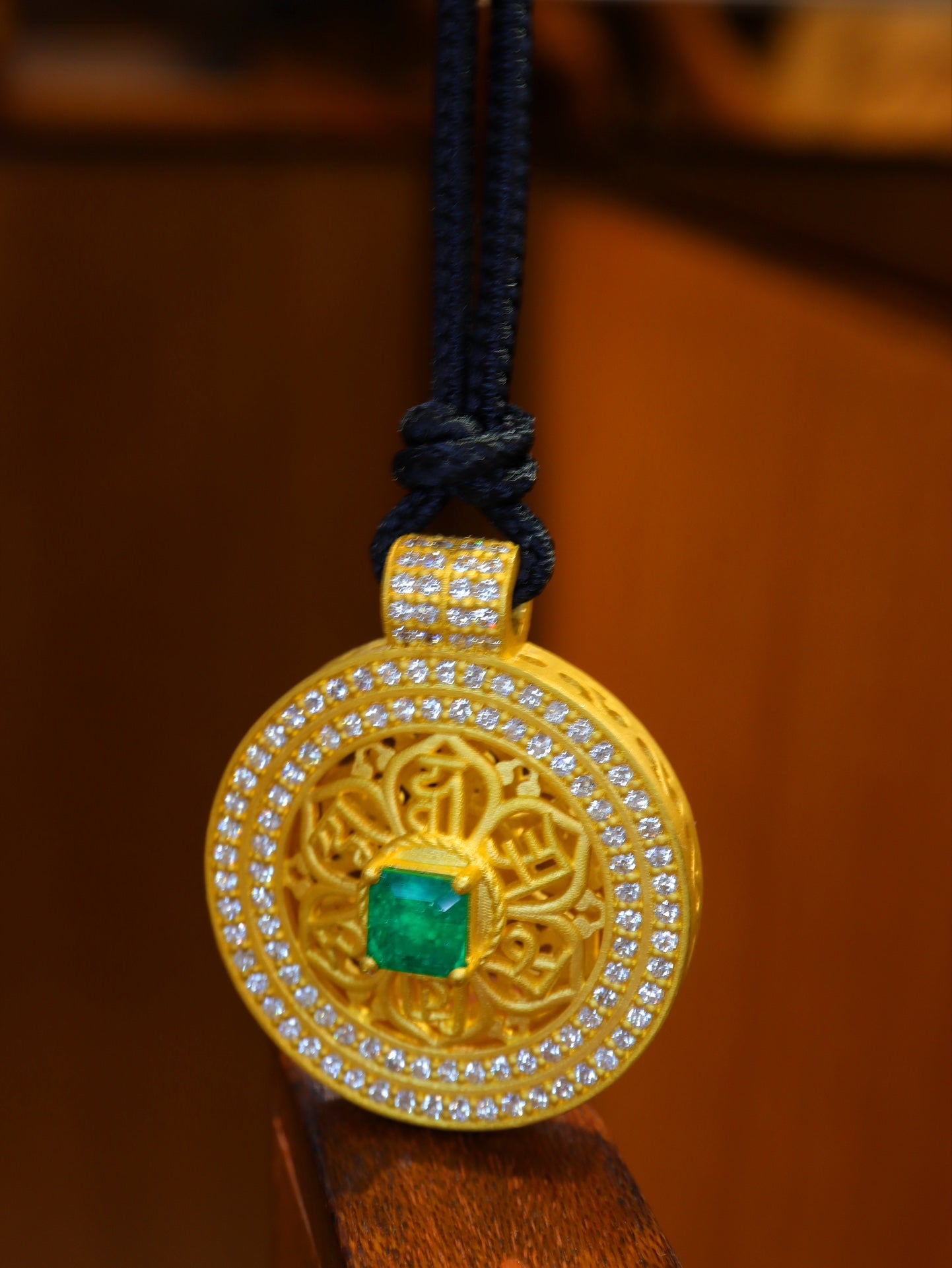 24k Gold Emerald Pendant - Premium Jewelry Piece