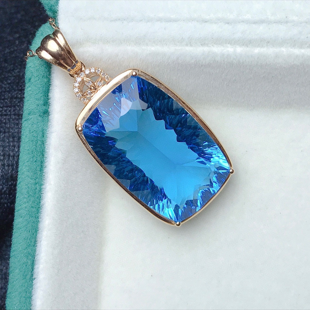 Natural Topaz Pendant - Exquisite Jewelry Craftsmanship