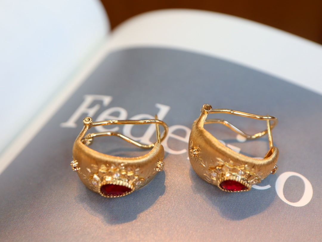 Buccellati-Style Ruby Ear Clips Jewelry: Timeless Elegance