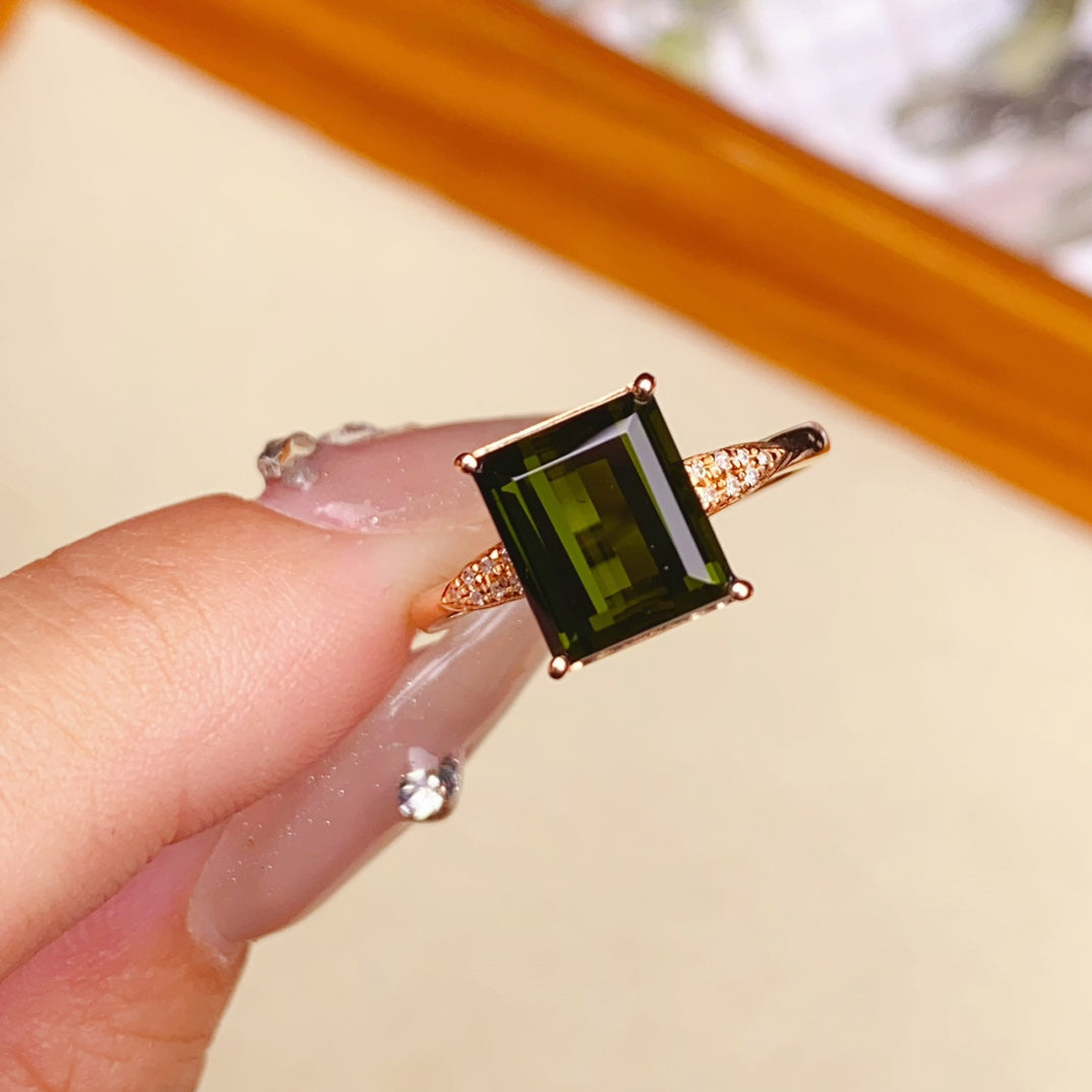 Healing Green Tourmaline Ring - Exquisite Jewelry for Serenity