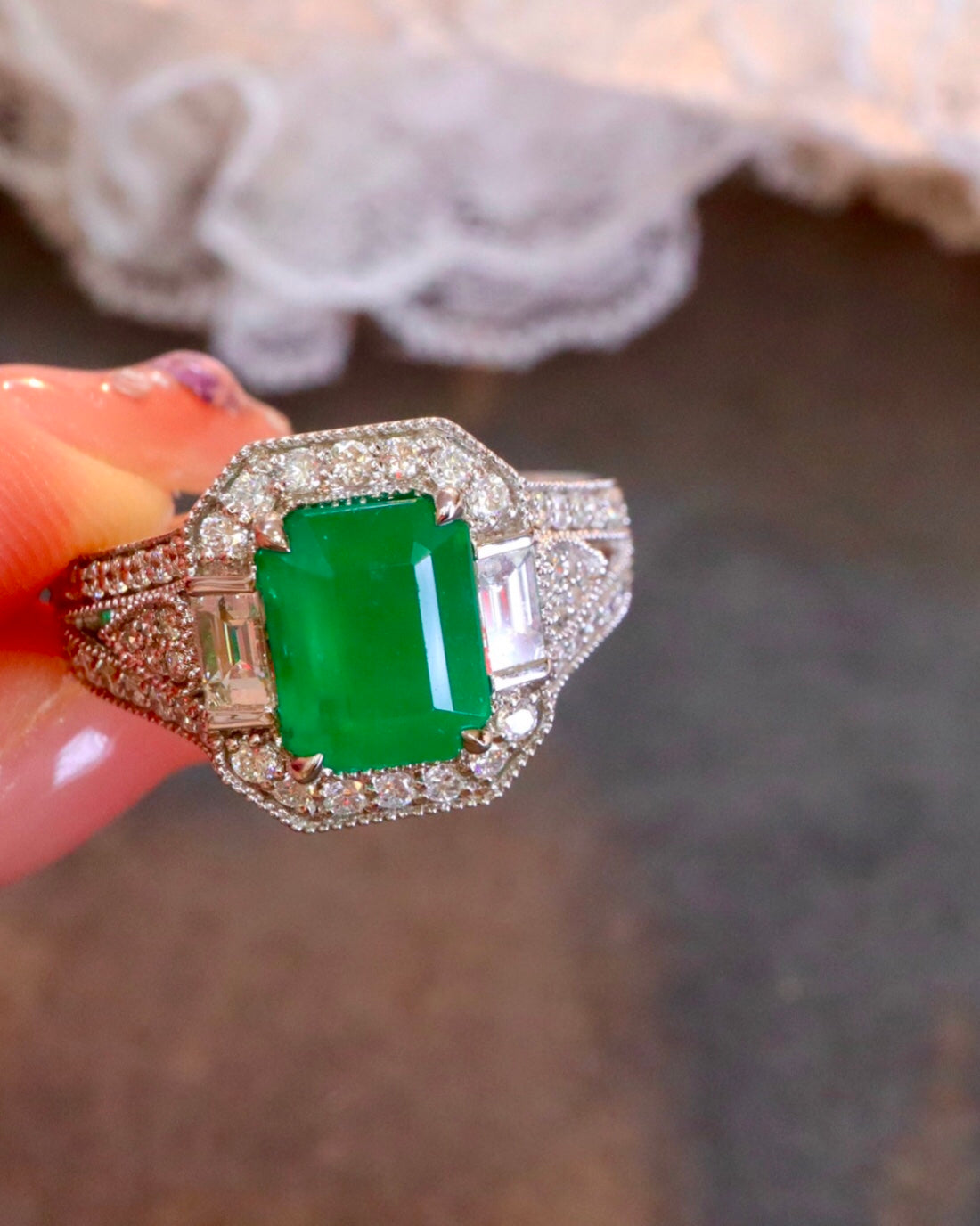 Elegant Classic Design Natural Emerald Ring - Fine Jewelry