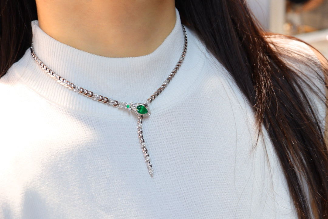 Emerald Jewelry: Serpent Design Emerald Necklace with Adjustable Wear