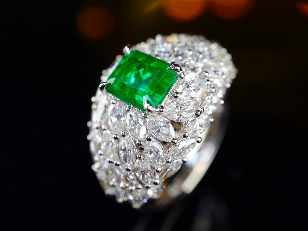 Panjshir Emerald Ring - A Jewelry Marvel