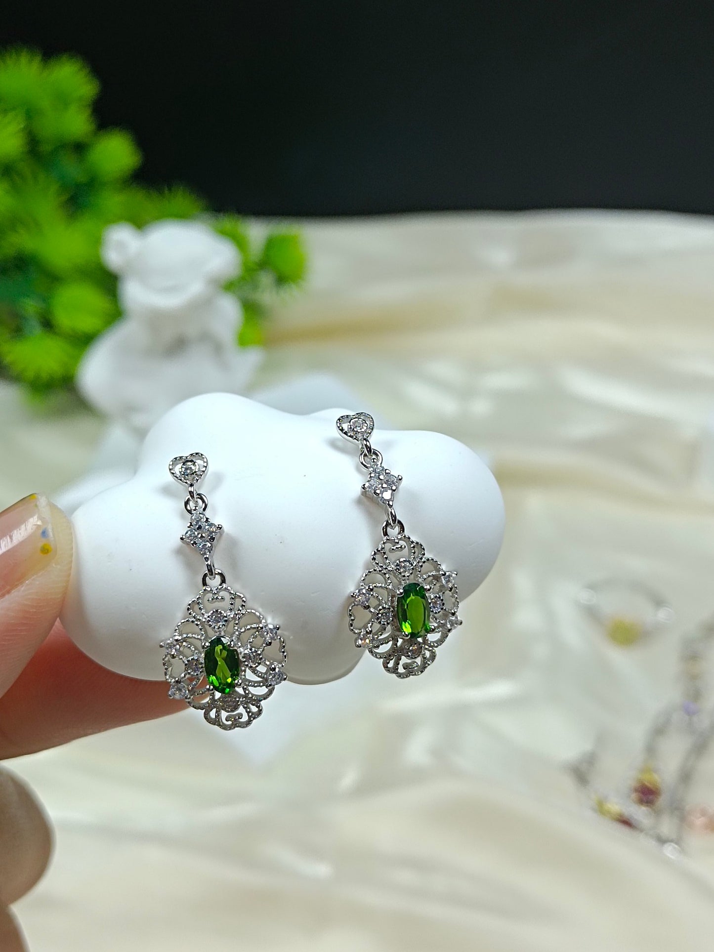 S925 Silver Embedded Diopside Earrings - Unique Design Lace Cutout Drop Earrings