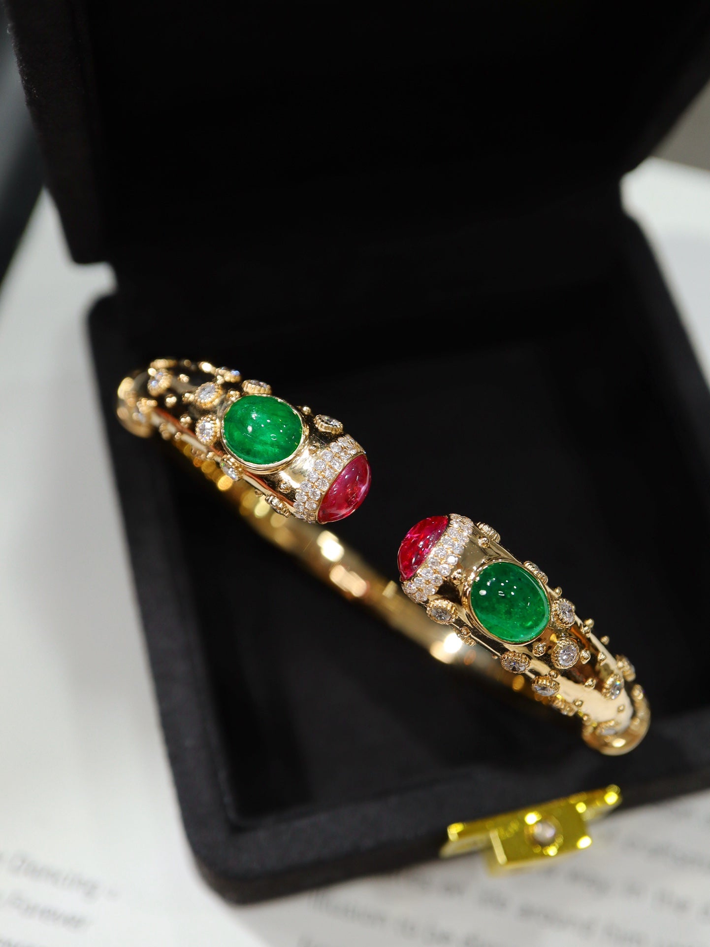 Luxurious Emerald and Pink Sapphire Bracelet | Exclusive Jewelry