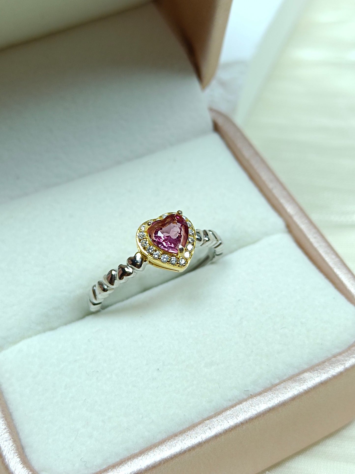 S925 Embedded Purple Garnet Heart-Shaped Ring - Jewelry for Elegance and Uniqueness